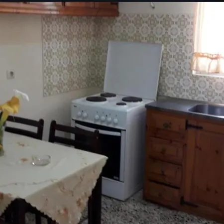 Emilios Seaviewescape Apartment *